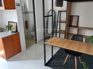 Phòng trọ xinh cửa sổ trời giá rẻ 4tr4  thang máy  gần hutech, gtvt, ftu