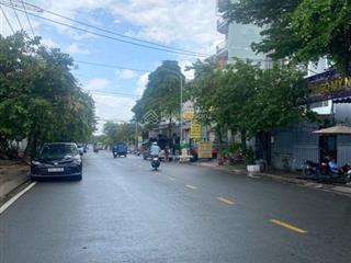 Bán nhà mặt tiền đường hoàng ngân, quận 8, kết nối giao thông thuận tiện. 0938 827 ***