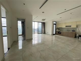 Chủ gửi bán nhanh căn 3pn pháp lý sổ hồng chuẩn chỉnh  lầu cao view sông trực diện quân 1
