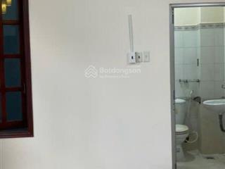 Nhà đẹp q7  60m2 vuông a4  4 tầng  4pn  7 chỗ đỗ cửa  chỉ 7,4 tỷ