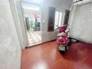 Tập thể kim mã, giảng võ, t1, 60m2 (30m2 sổ), 2 ngủ, nhỉnh 4 tỷ, mặt ngõ thông thoáng