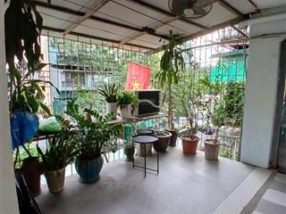 Tập thể trung tự, đống đa, 60m2 (21m2 sổ +15m2 đóng thuế) 2 ngủ. nhà thoáng sáng. ban công siêu đẹp