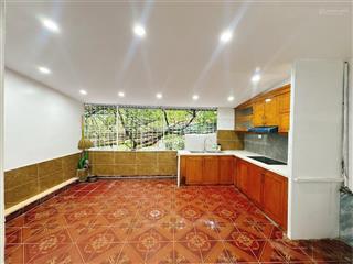 Nhà đẹp, hiếm, tập thể thành công, t2, 3 ngủ, 100 m2 (34m2 sổ), sân bếp siêu thoáng