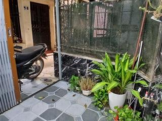 Bán gấp giá rẻ! tập thể kim mã, t1, 40m2 (21m2 sổ), 1 ngủ, sân để xe, nhỉnh 3 tỷ