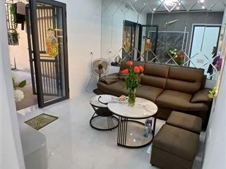 Cần tiền! bán nhanh! tập thể tôn đức thắng, tầng 1, 70 m2 (31m2 sổ), 2 ngủ, 1 phòng thờ, 3. x tỷ