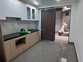 Bán gấp giá rẻ tập thể kim mã, đào tấn, t1, 55m2 (19m2 sổ), 2 ngủ, 2wc, sân để xe, 3.x tỷ