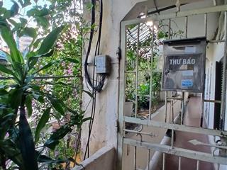 Tập thể vĩnh hồ, 70m2 (35 m2 sổ đỏ) 2 ngủ, nhỉnh 4 tỷ