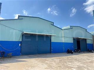 Kho xưởng bãi 1.100m2 kho xây dựng 660m2 có trạm điện 3 pha, đường cặp quốc lộ 1a, lộ container