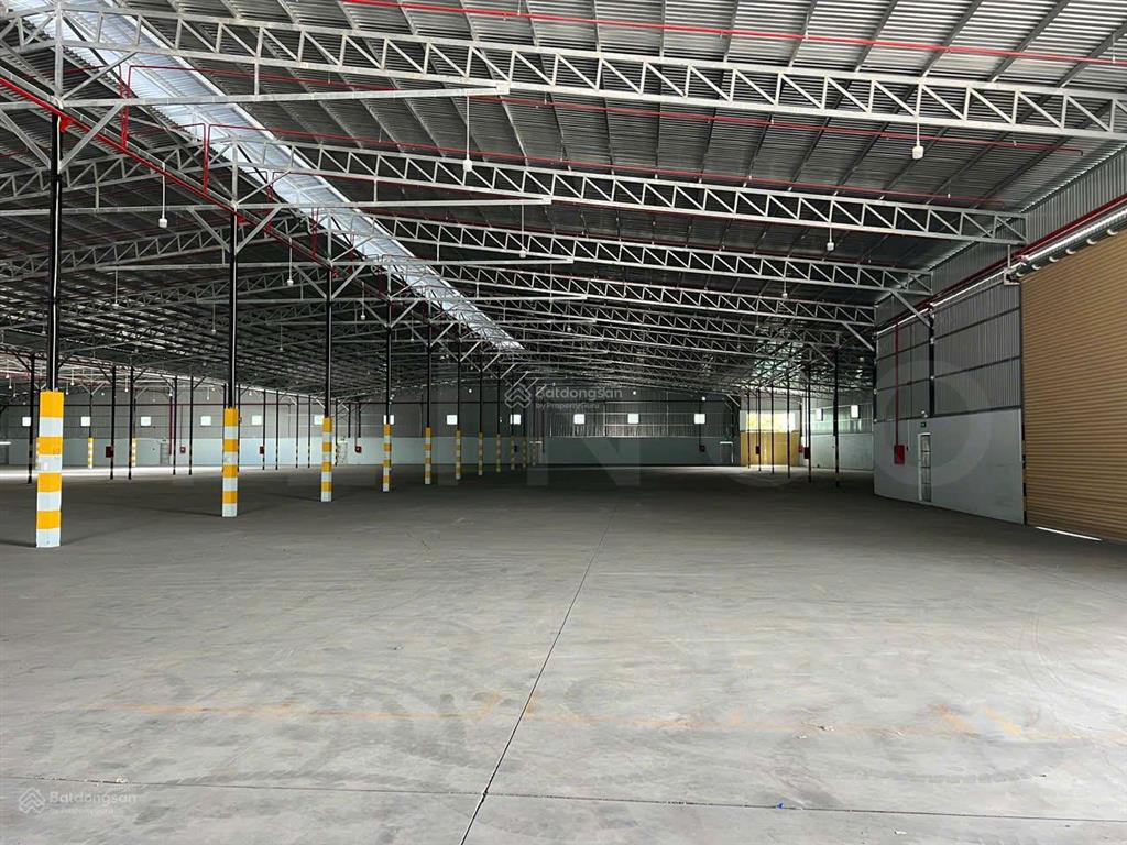 Kho xưởng bãi 10.500m2 kho xây dựng 7.500m2 có pccc tự động, đường võ nguyên giáp, lộ container