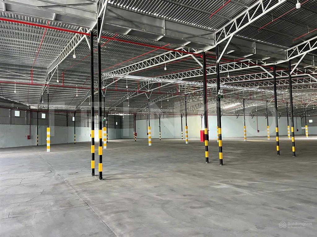 Kho xưởng bãi 10.500m2 kho xây dựng 7.500m2 có pccc tự động, đường võ nguyên giáp, lộ container