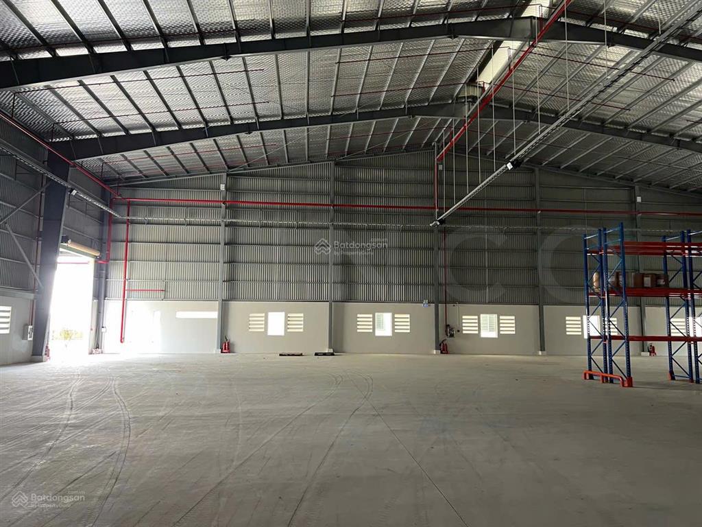 Kho xưởng 4.600m² có pccc tự động và điện 3 pha, trong khu công nghiệp bình minh (hoàng quân)