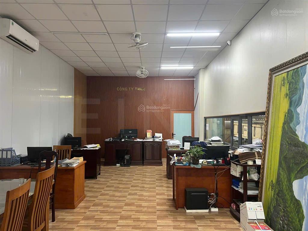 Kho xưởng 800 m² có pccc, cẩu trục 5 tấn và trạm điện, nhánh đường quốc lộ 91b, lộ container