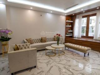 Cho thuê biệt thự 4 phòng ngủ giá tốt trong khu k ciputra