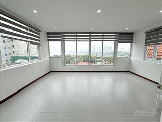 Cho thuê nhà 5 tầng rộng rãi, 4 phòng ngủ tại quảng an, tây hồ