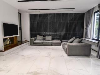 Cho thuê biệt thự rộng khu k ciputra, có sân vườn