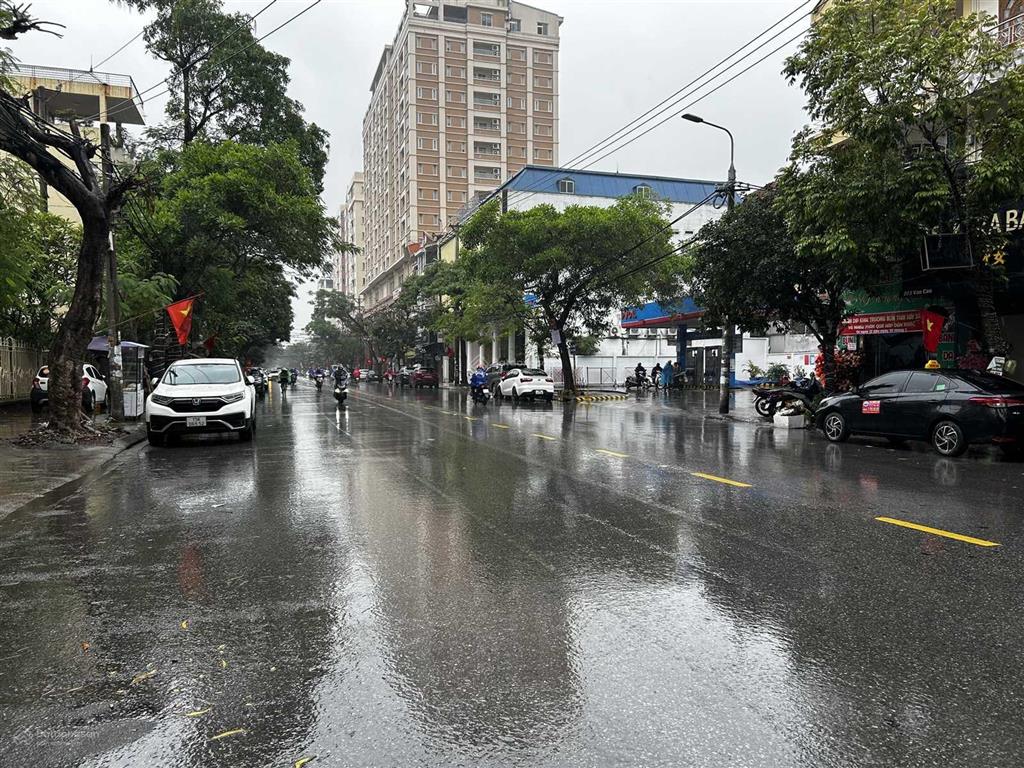 Lô đất hiếm văn cao dt 90m2  mt 4,5m  tây tt  13 tỷ