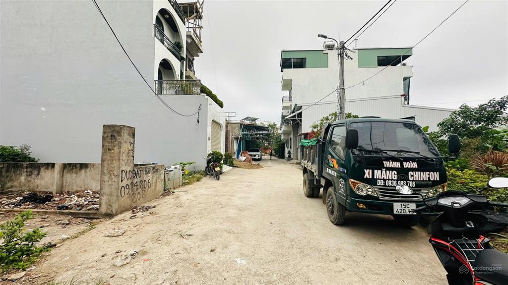 Đất phân lô khúc thừa dụ dt 90m2  mt 4,5m  tây tt  giá 58tr/m