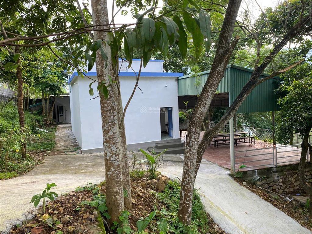 Bán nhà vị trí siêu đẹp bám suối tại kim bôi