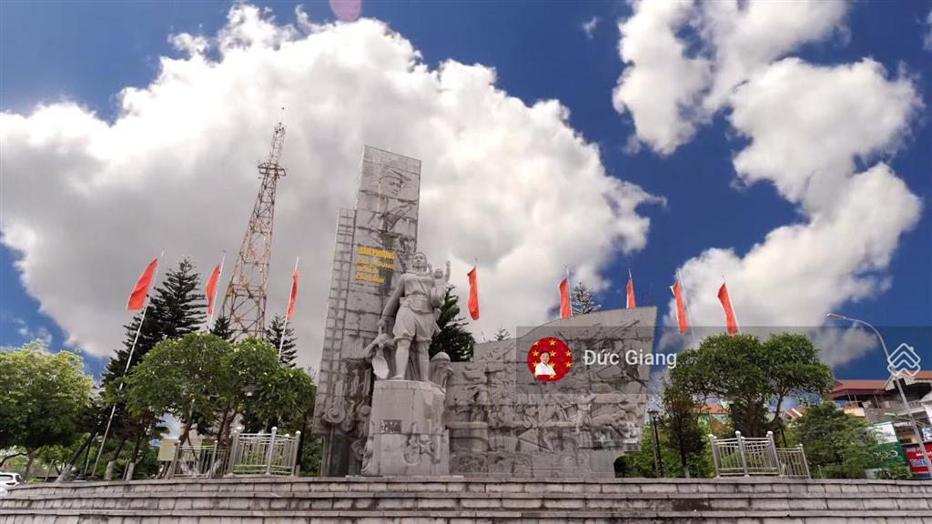 Đất hiếm "đìa rừng" 81m2 áp góc kd đường 40m view công viên giá 17 tỷ có thương lượng.