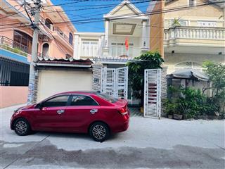 Bán căn nhà đẹp 2 mặt tiền gần biển, diện tích rộng ngang đẹp giá rẻ