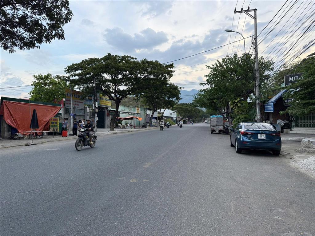 Bán đất đường lớn đối diện kdt sungroup nha trang