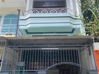 Bán nhà mặt tiền đường kinh doanh gần biển