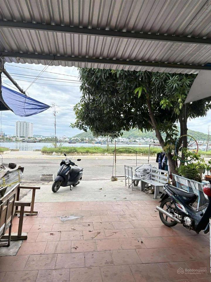 Bán nhà mặt tiền biển đường nguyễn văn linh