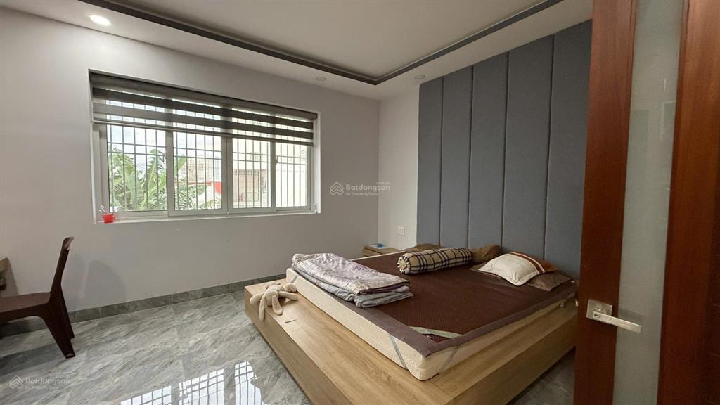 Nhà đẹp 3 tầng khu đô thị vcn phước long đối diện công viên đường thông đến sông