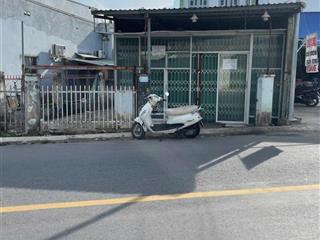 Nhà mặt tiền đường tỉnh lộ 826c. dt 8 x 27m đường thông 10m tiện kinh doanh buôn bán. giá 5,7 tỷ