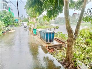 Mặt tiền sông ông đụng. lô 4 106m. thổ cư 50m2 (5x21m) giá 3.75 tỷ thương lượng nhẹ
