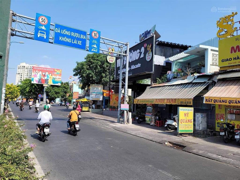 Nhà mặt tiền đường phạm văn đồng. diện tích 6 x 15,5m. gần công viên gia định. tiện kinh doanh