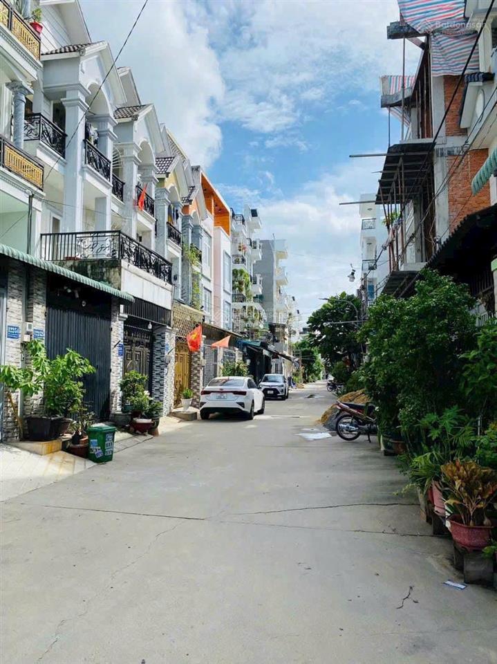 Nhà tx22 hẻm 122
diện tích 4 x15
nhà 1 trệt 3 lầu 4pn 5wc sân thượng trước sau tặng toàn bộ nội