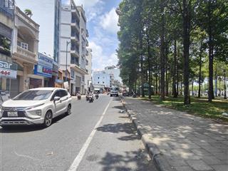 Nhà 5 tầng ,hẻm xe tải 8m nguyễn trãi quận 5 4,2 x 17 chỉ 17, x tỷ
