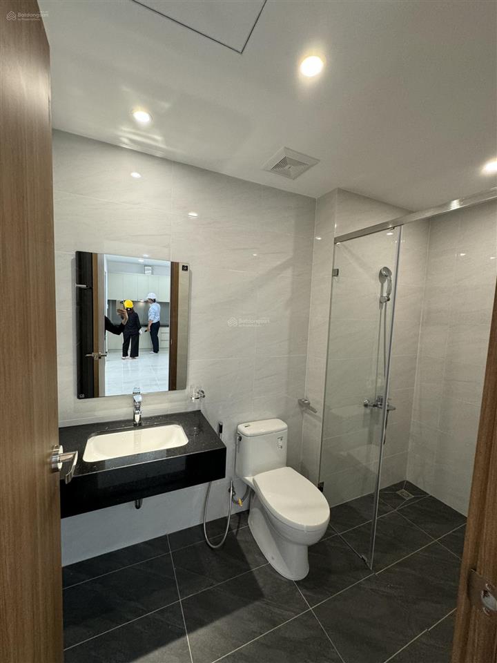 Em vân có suất nội bộ tại hoc, căn 1pn dt 50m2, giá 1 tỷ 9.  ngay 0799 587 ***