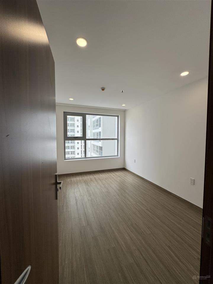 Em vân có suất nội bộ tại hoc, căn 1pn dt 50m2, giá 1 tỷ 9.  ngay 0799 587 ***