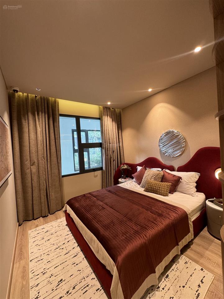 Em vân anh có hàng suất nội bộ cđt giá chỉ 2tỷ45/căn 2pn tầng cao view đẹp.  0799 587 ***