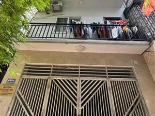 BÁN NHÀ DÂN XÂY ĐƯỜNG PHẠM VĂN ĐỒNG - DT50M2 - 4 TẦNG -  GIÁ 6 TỶ - NHÀ GẦN Ô TÔ ĐỂ Ở