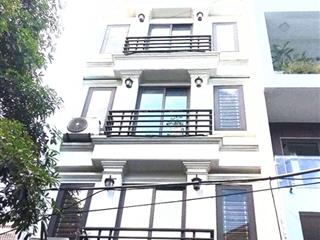Trung tâm học viên tài chính  dt43m2  5 tầng  giá 9,3 tỷ  ô tô  kinh doanh