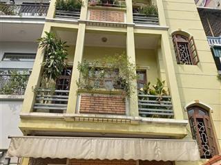 Bán nhà mặt phố trần đại nghĩa, dt 140 m2, 2 mặt tiền đều đẹp, thang máy, ở & kd luôn!