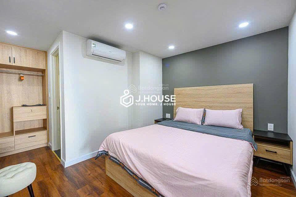 Căn hộ 2pn/1pn cao cấp gần vc dân chủ, quận 3