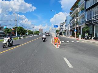 Bán gấp lô đất giá rẻ kế phú mỹ hưng quận 7, đường nhựa 7m, xe hơi tránh. ngang 6.5m chỉ nhỉnh 8 tỷ