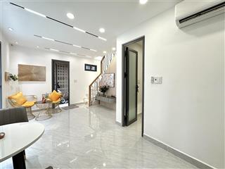 Bán nhà đẹp full nội thất hẻm 3m  đường cô giang , phường 2, phú nhuận.