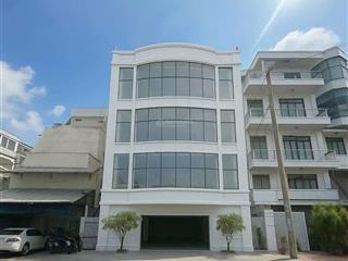 Cho thuê  toà nhà đường trần não, quận 2! 1h t 3l (1000m2) 150tr