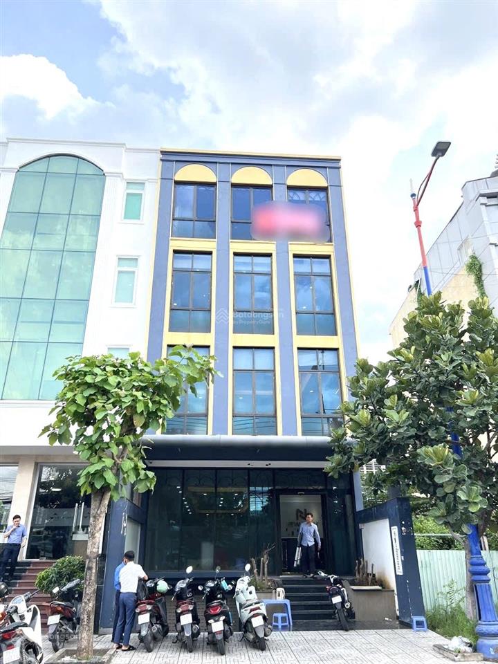 Cho thuê nhà! đường ba tháng hai, phường 10, quận 10! (7x25m)