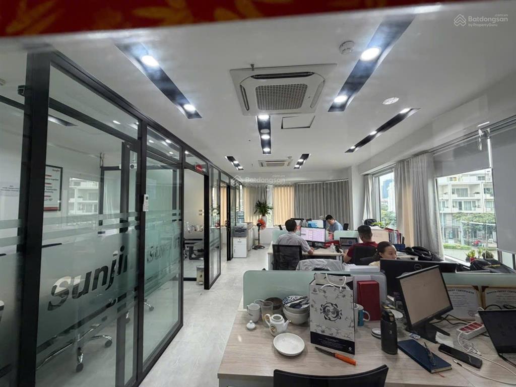 [cho thuê] toà nhà!!! cộng hoà quận tân bình. (1500m2) h 6l tm pccc v.v..