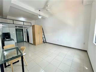 Cho thuê ccmn q7  đường nguyễn văn linh full nội thất, cửa sổ lớn rộng rãi thoáng mát