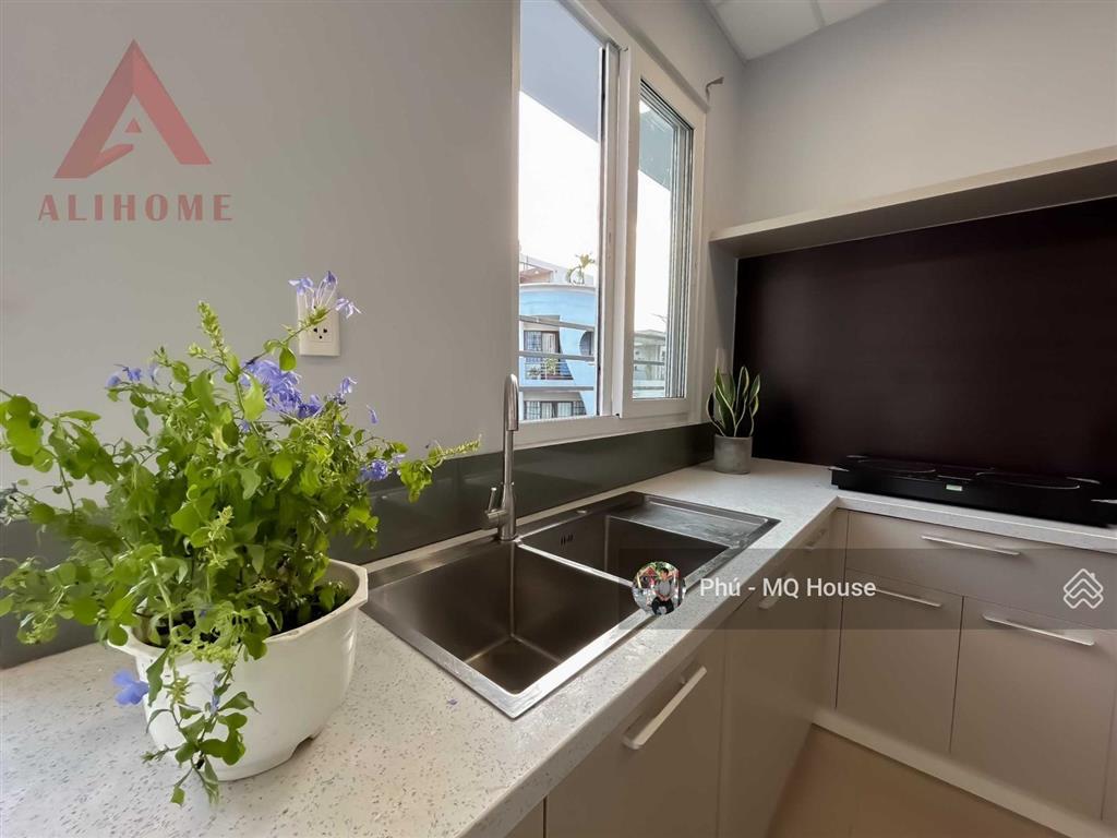 Cho thuê ch 2pn 2wc balcony full nt mới tinh phan xích long  phú nhuận, kế quận 1 có mgr