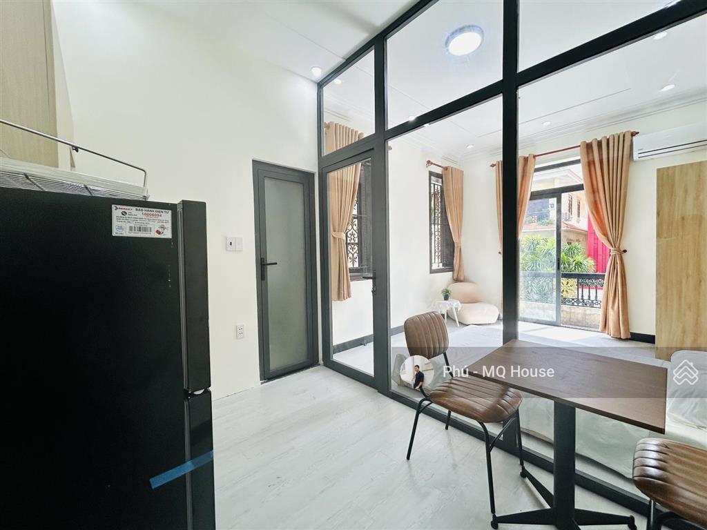 Cho thuê ch 1pn tách bếp  balcon  full nt  mới 100%  gần phan xích long  bv hoàn mỹ  coopmart