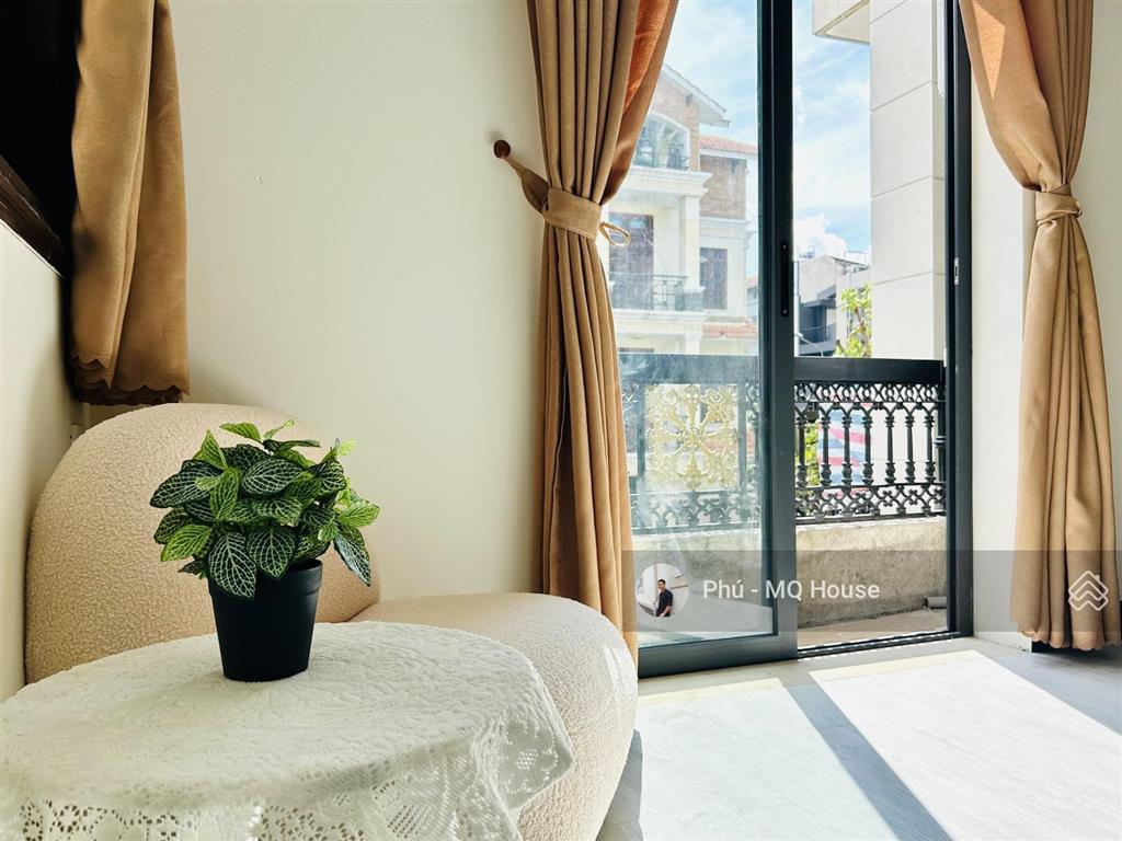 Cho thuê ch 1pn tách bếp  balcon  full nt  mới 100%  gần phan xích long  bv hoàn mỹ  coopmart