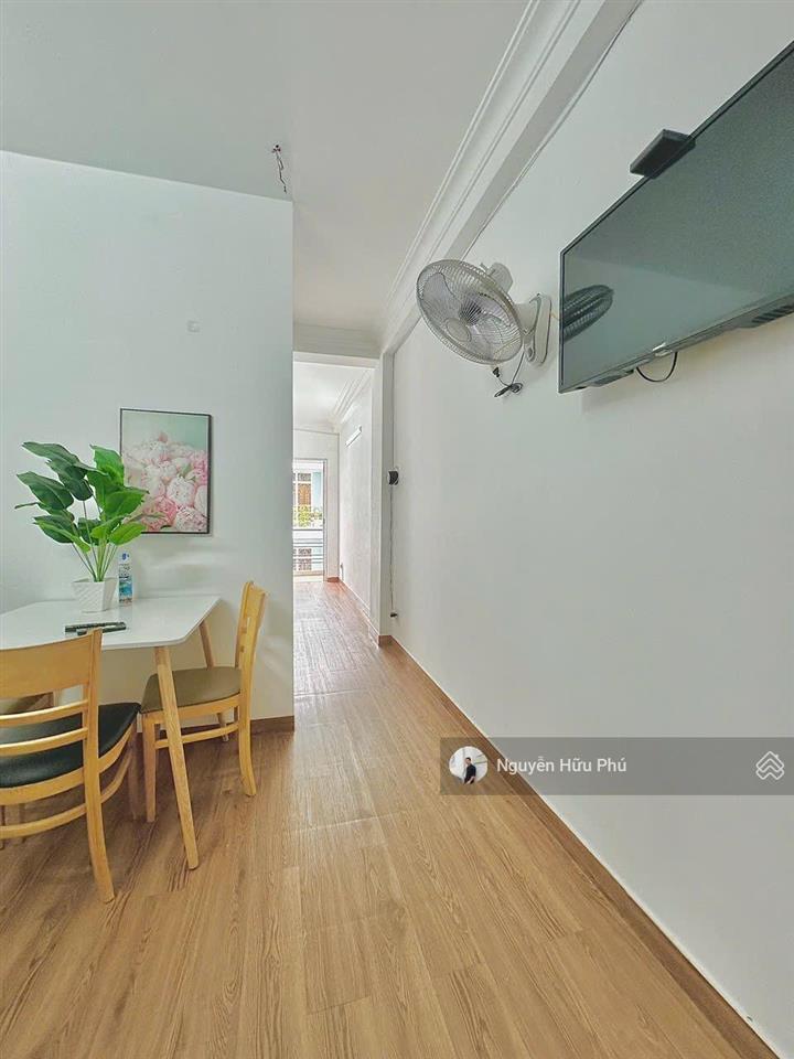 Cho thuê ch 2pn ban công full nt phan xích long | phú nhuận | bờ kè trường sa | 55m² | kế quận 1